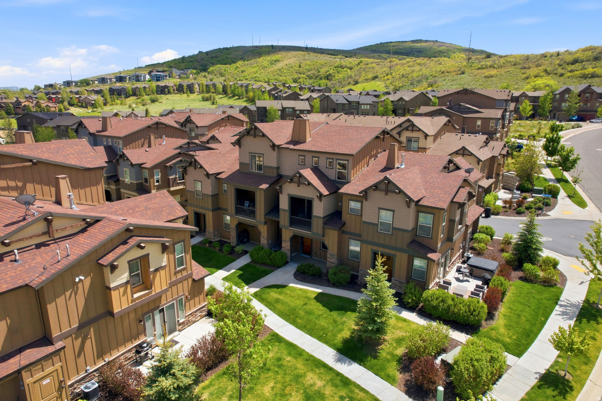 PARKS EDGE - Residential