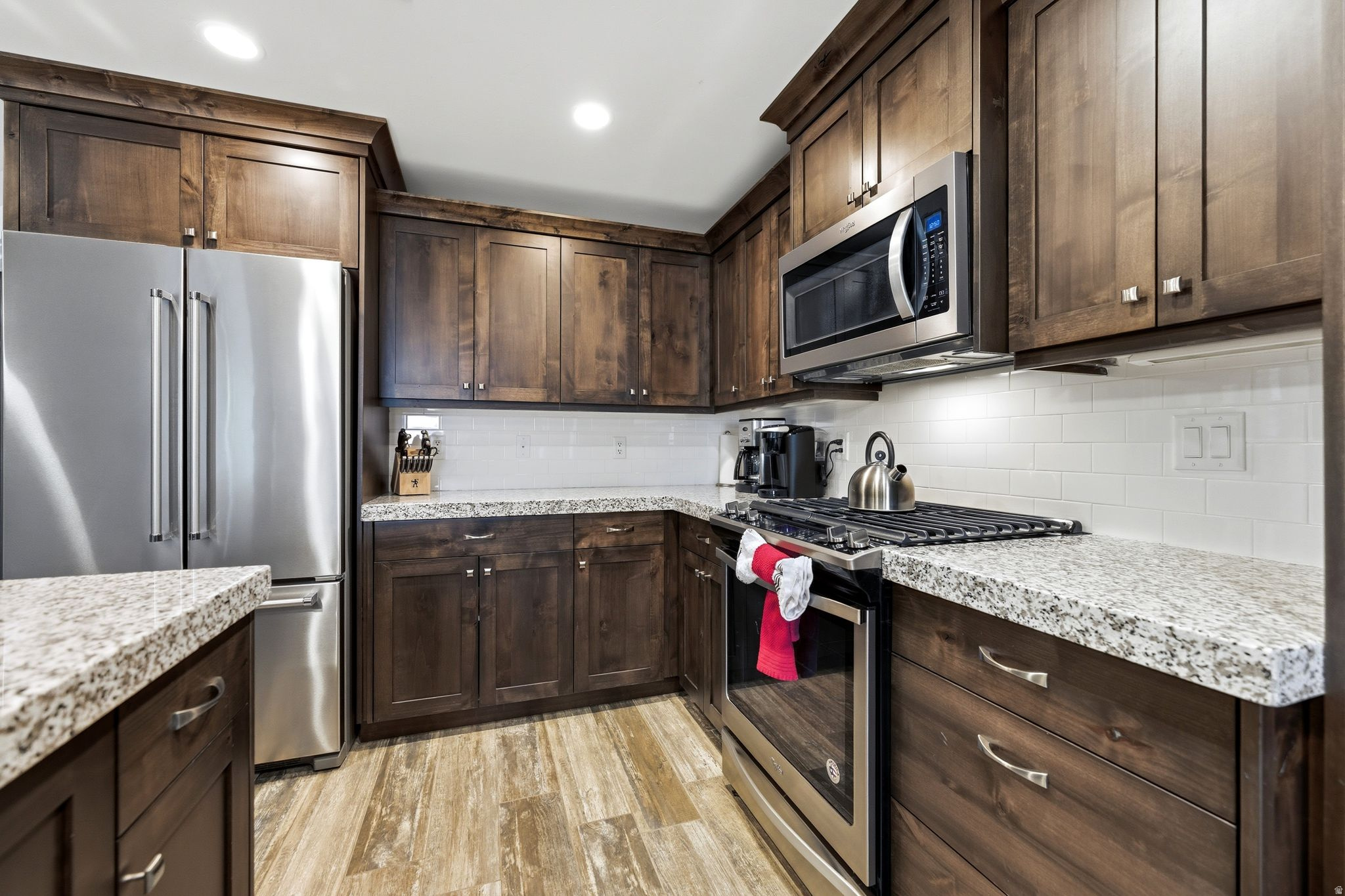 PARKS EDGE - Residential