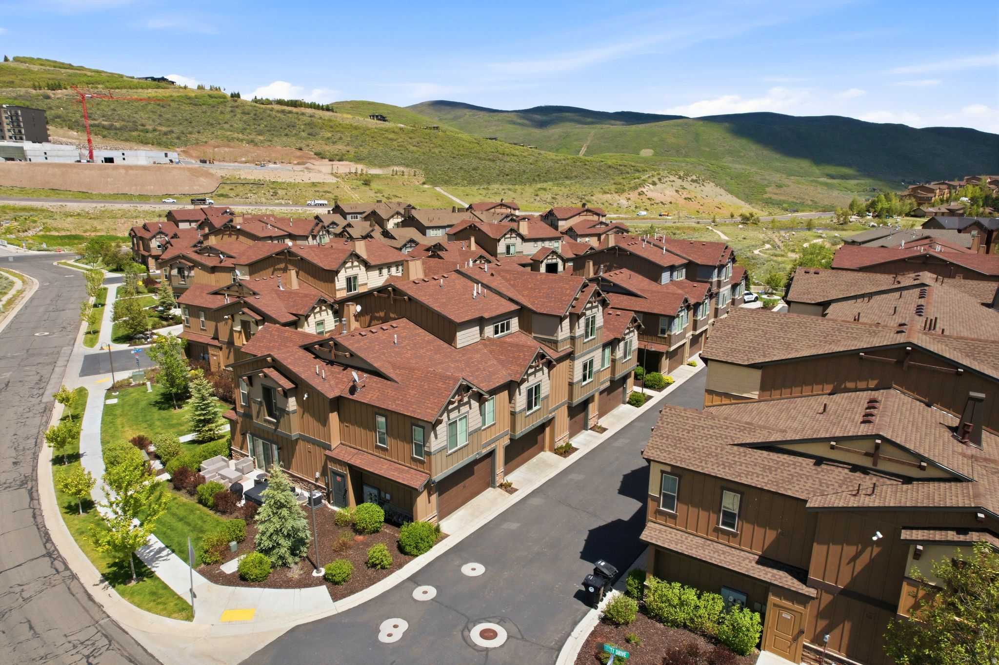PARKS EDGE - Residential