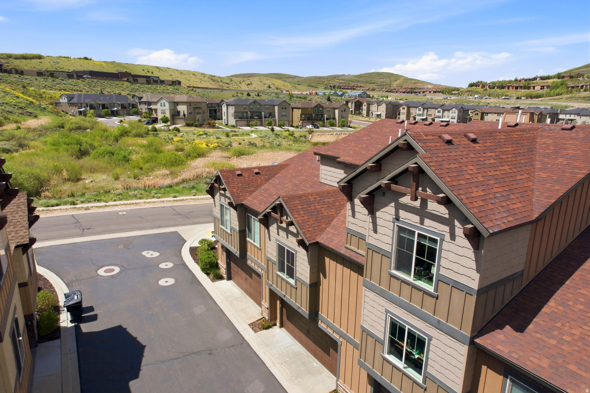 PARKS EDGE - Residential