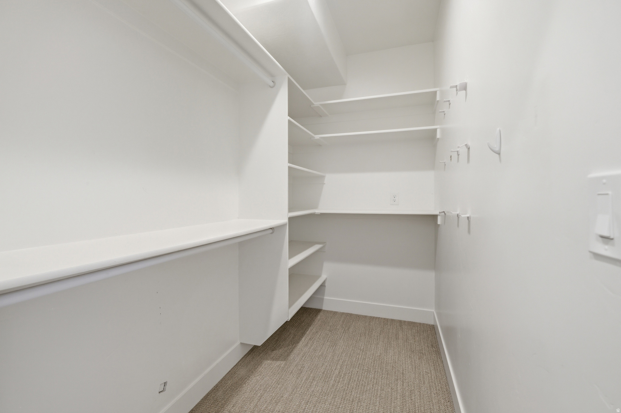 MAHOGANY RIDGE - Residential