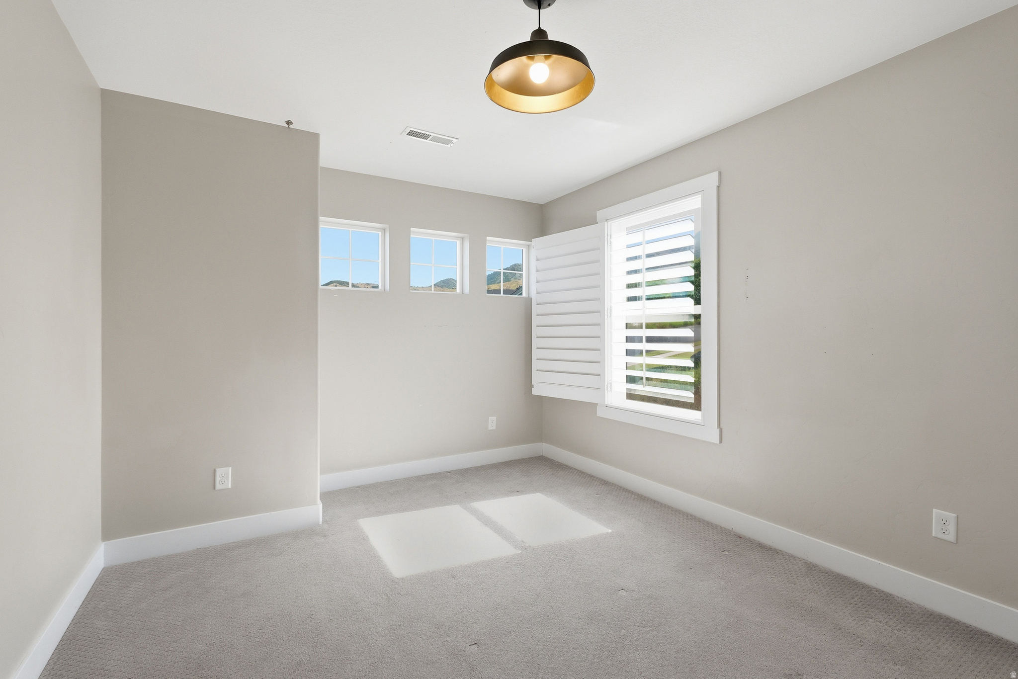 MAHOGANY RIDGE - Residential