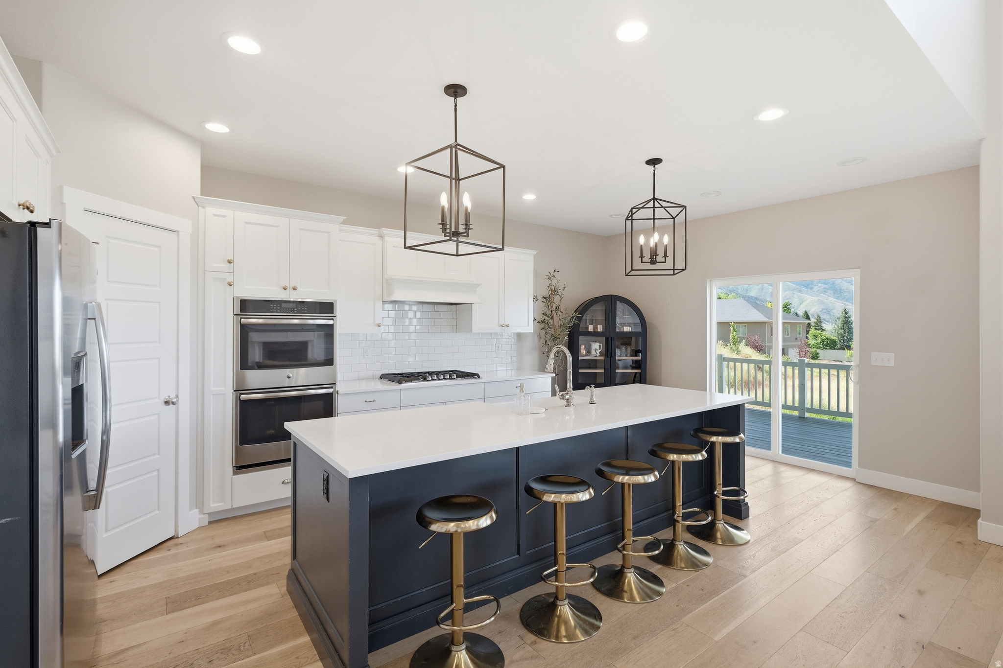 MAHOGANY RIDGE - Residential