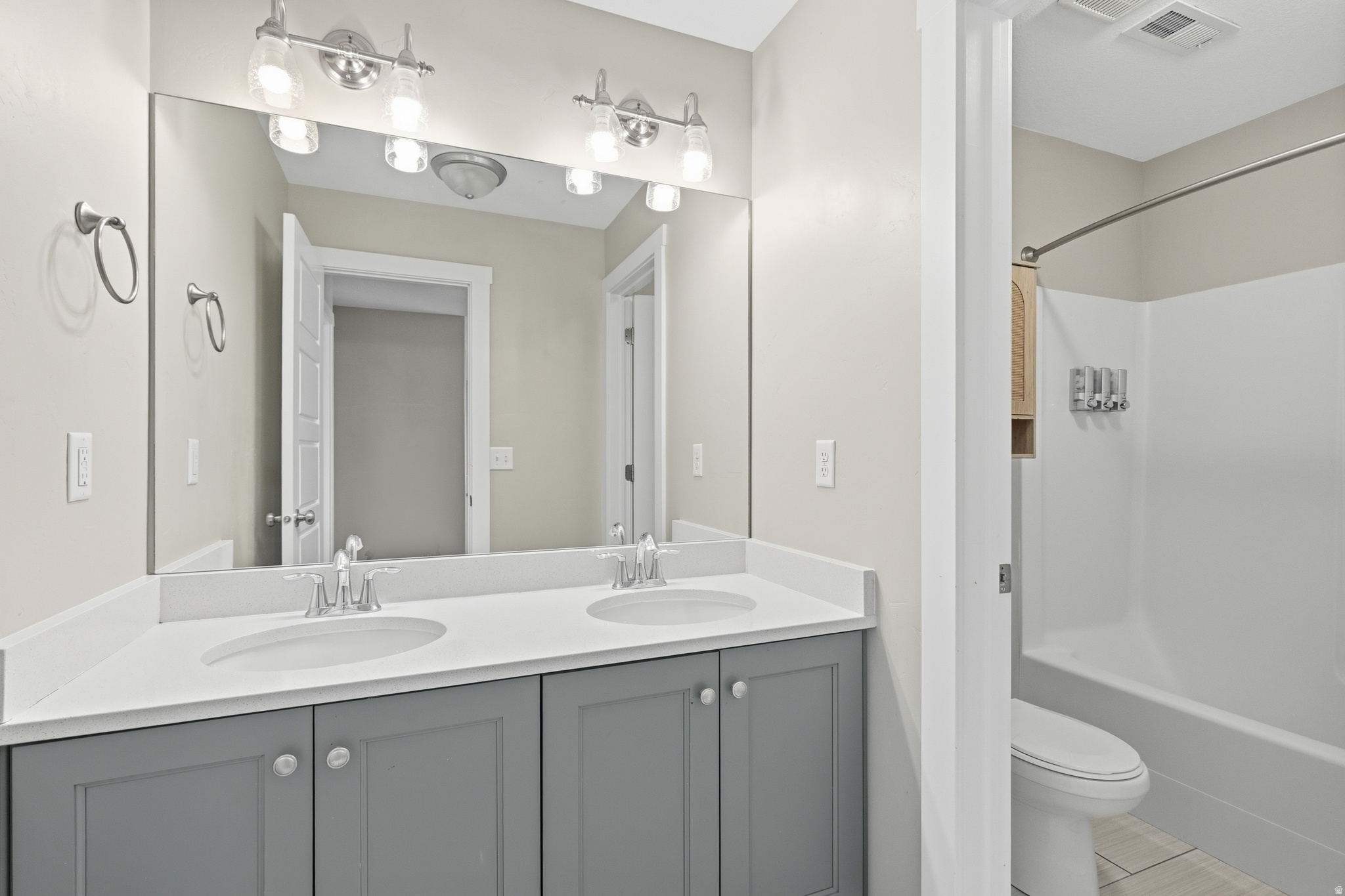 MAHOGANY RIDGE - Residential