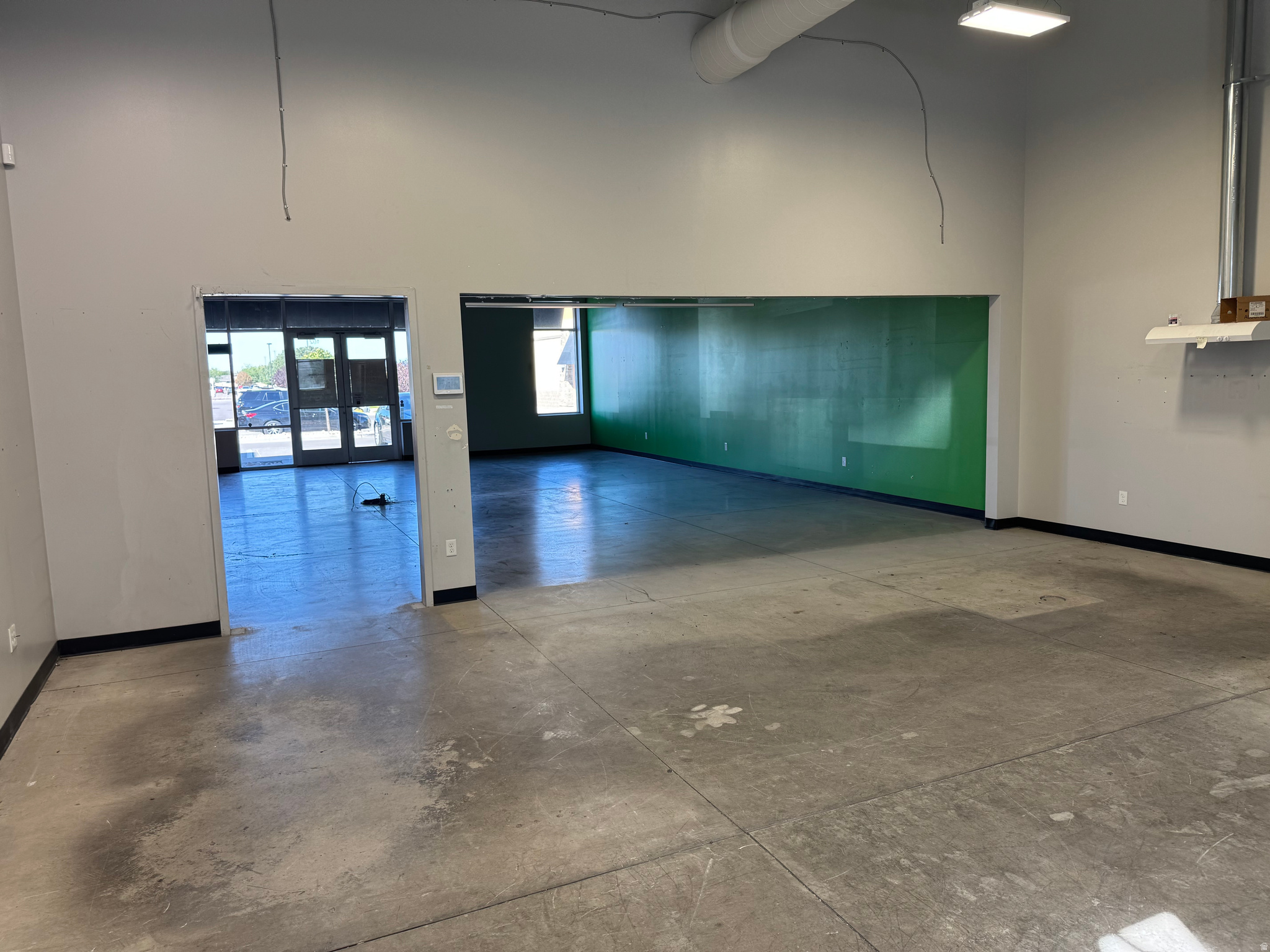 MEADOWS - Commercial Lease