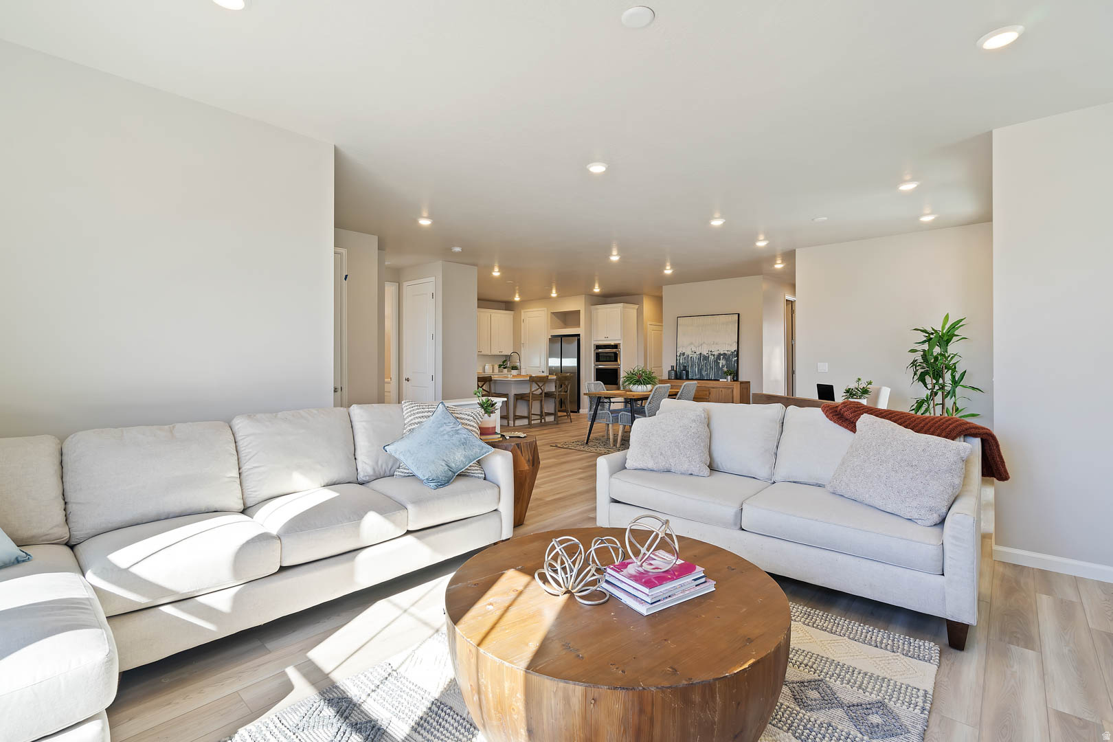 DAYBREAK SPRINGHOUSE - Residential