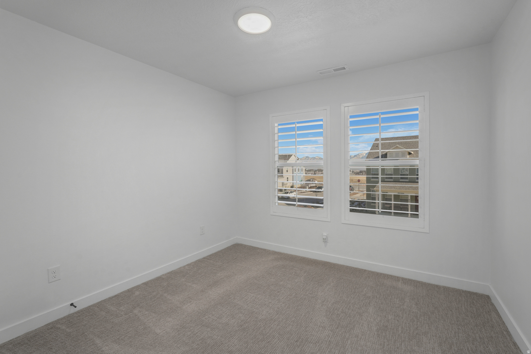 DAYBREAK - Residential
