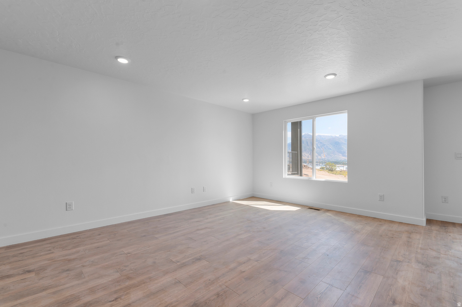 INVERNESS BY D.R. HORTON - Residential