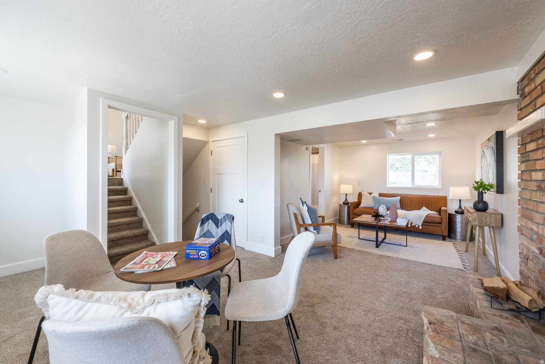 WEST HILLS - Residential