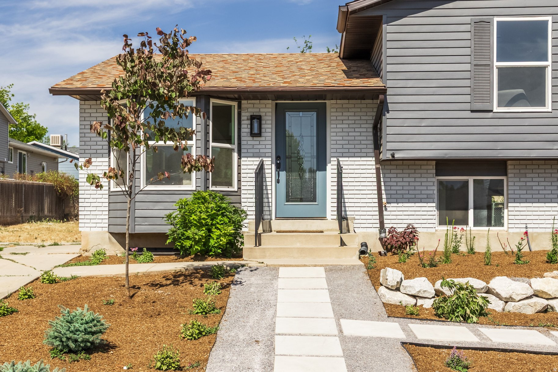 WEST HILLS - Residential