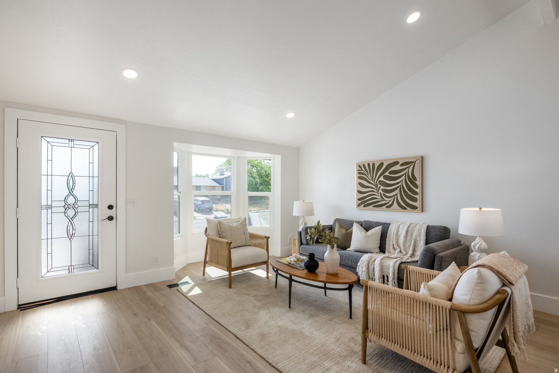 WEST HILLS - Residential