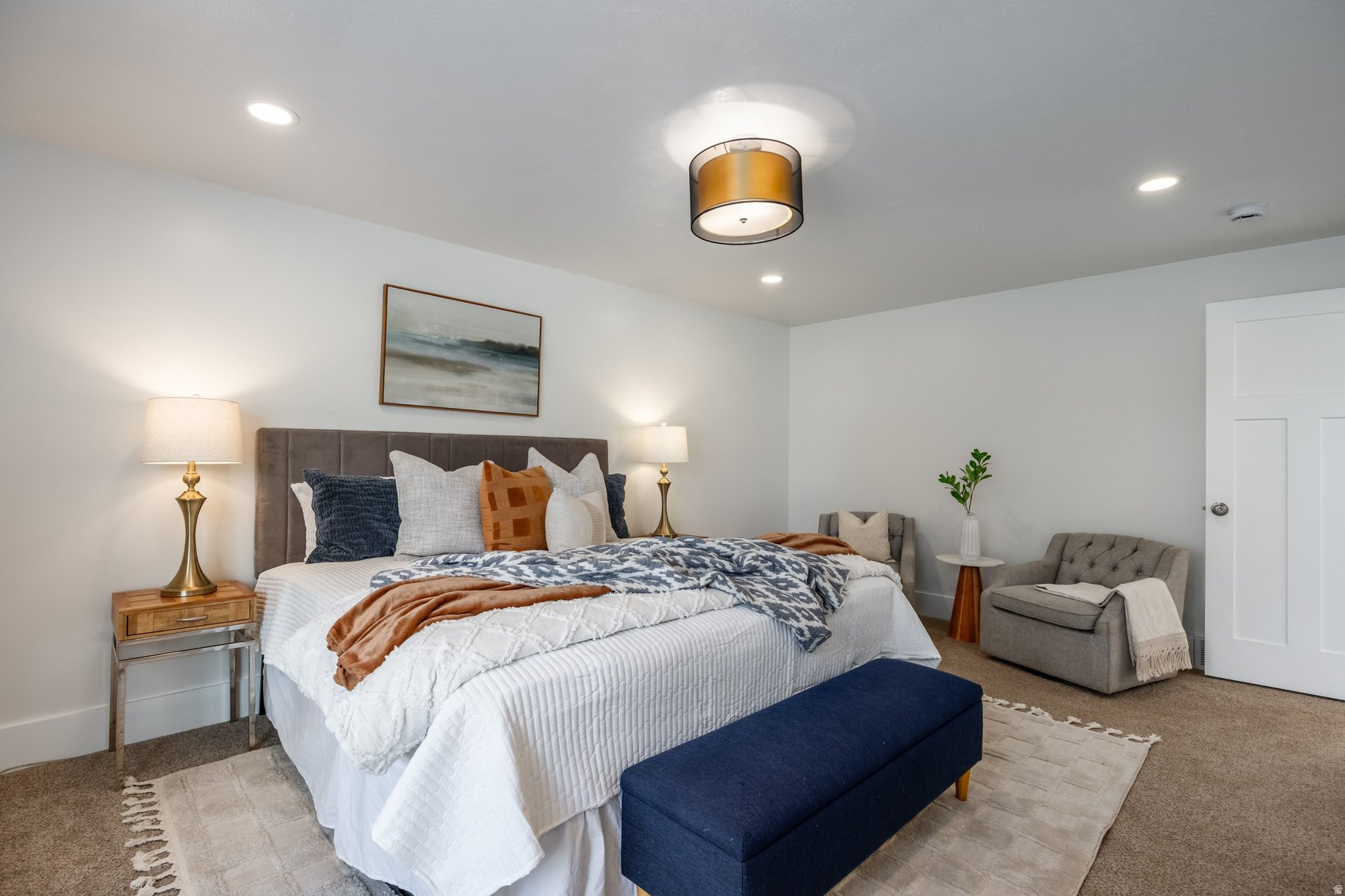 WEST HILLS - Residential
