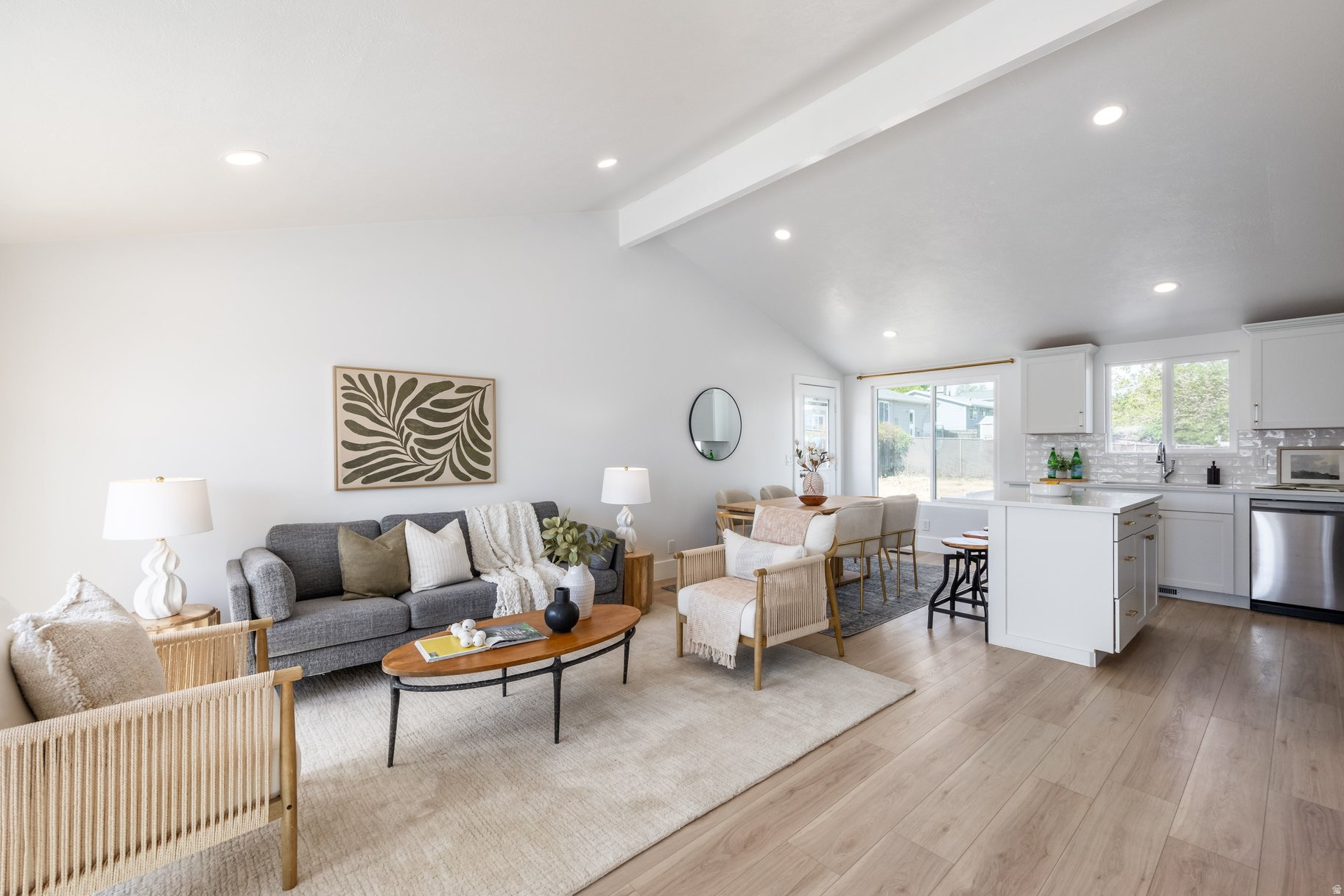 WEST HILLS - Residential