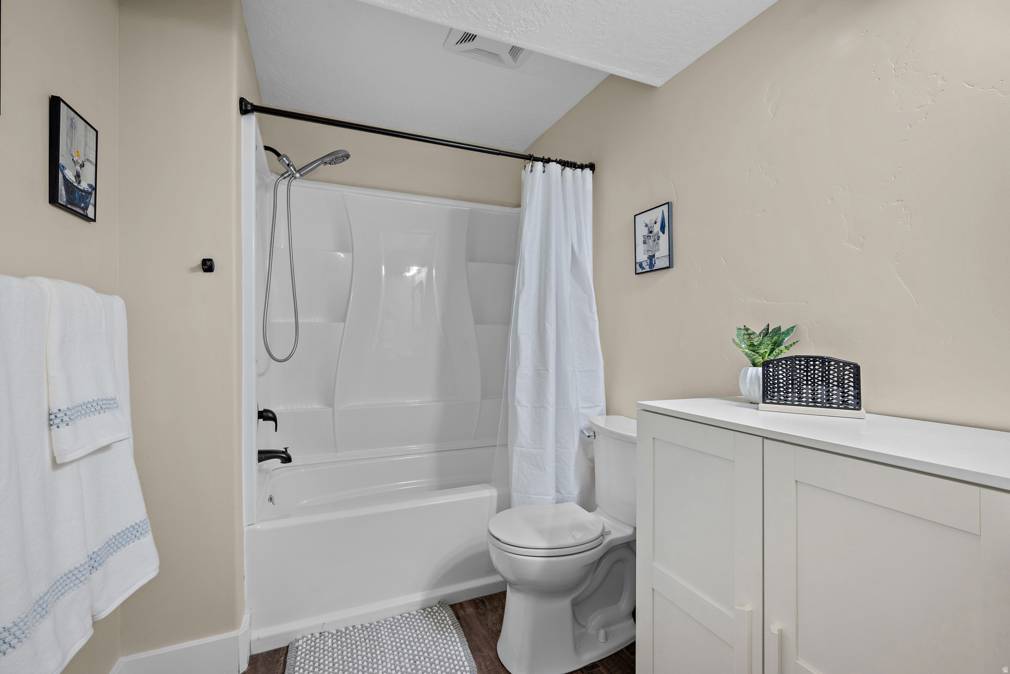 JACOBS - Residential