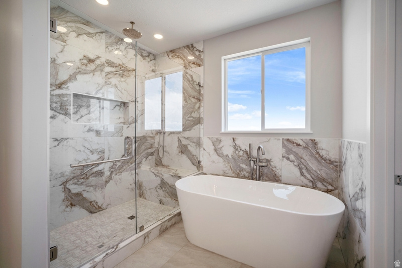 BONNEVILLE TRAIL - Residential