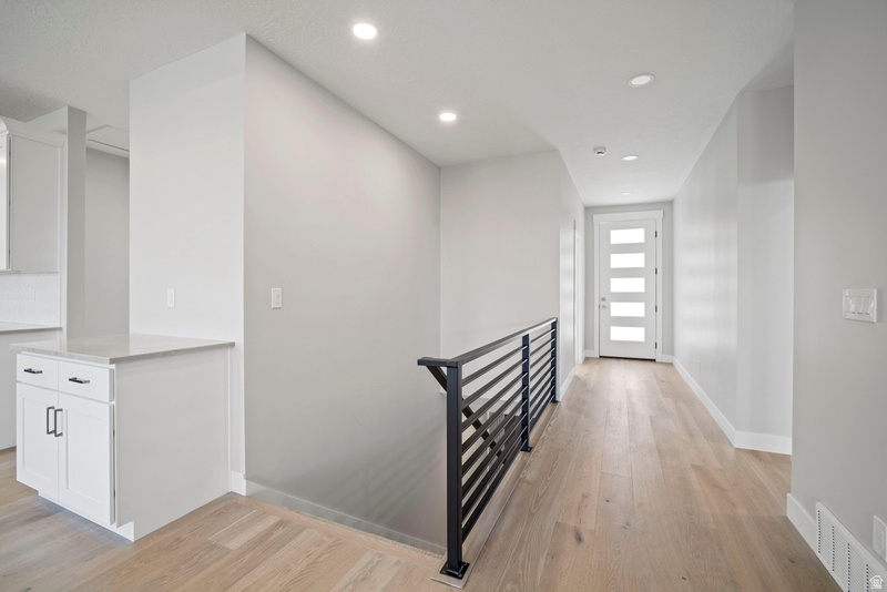 BONNEVILLE TRAIL - Residential