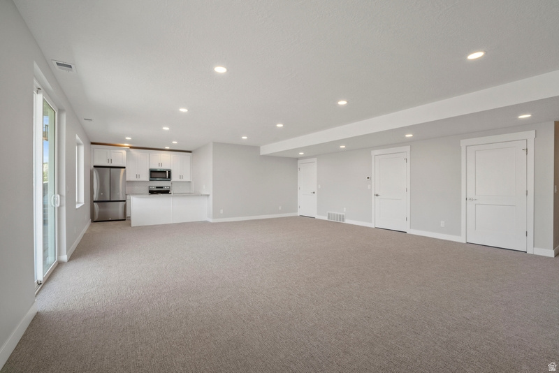 BONNEVILLE TRAIL - Residential