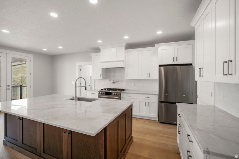 BONNEVILLE TRAIL - Residential