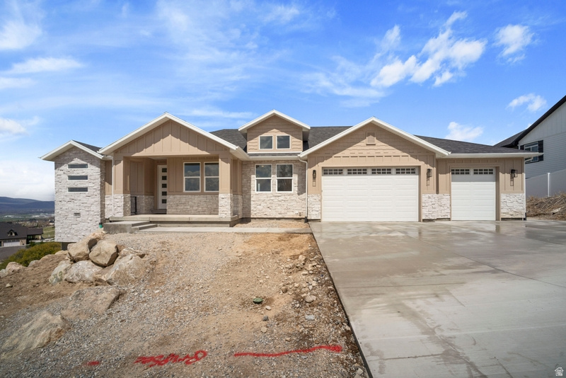 BONNEVILLE TRAIL - Residential