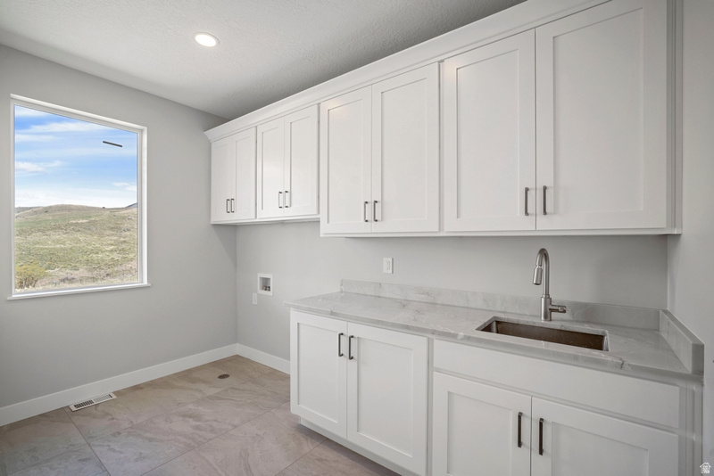 BONNEVILLE TRAIL - Residential