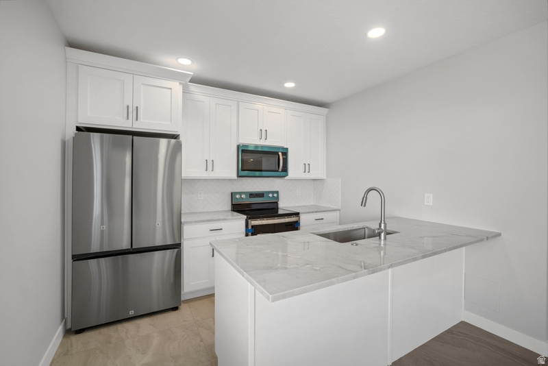BONNEVILLE TRAIL - Residential