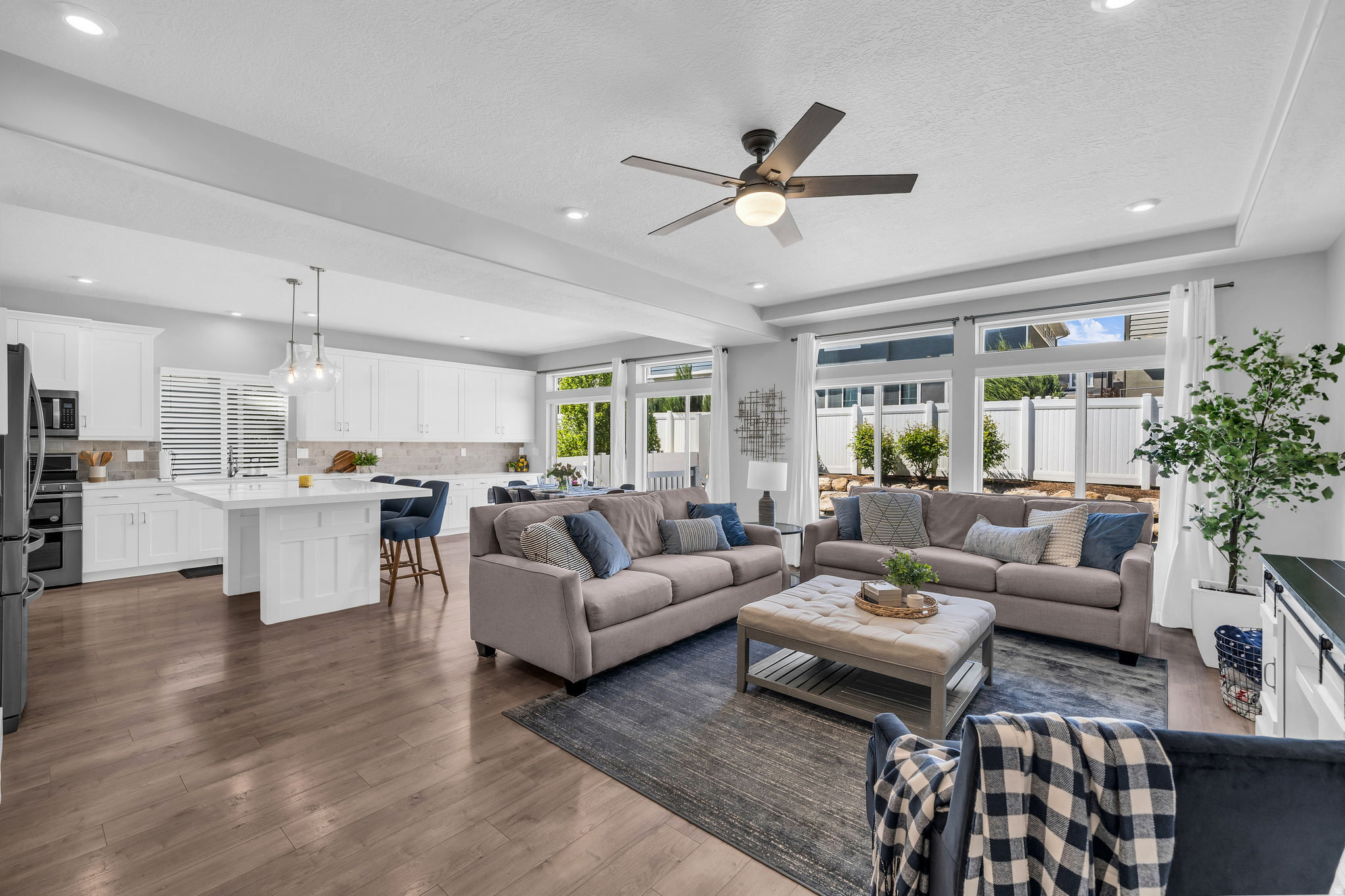 HOLBROOK FARMS - Residential