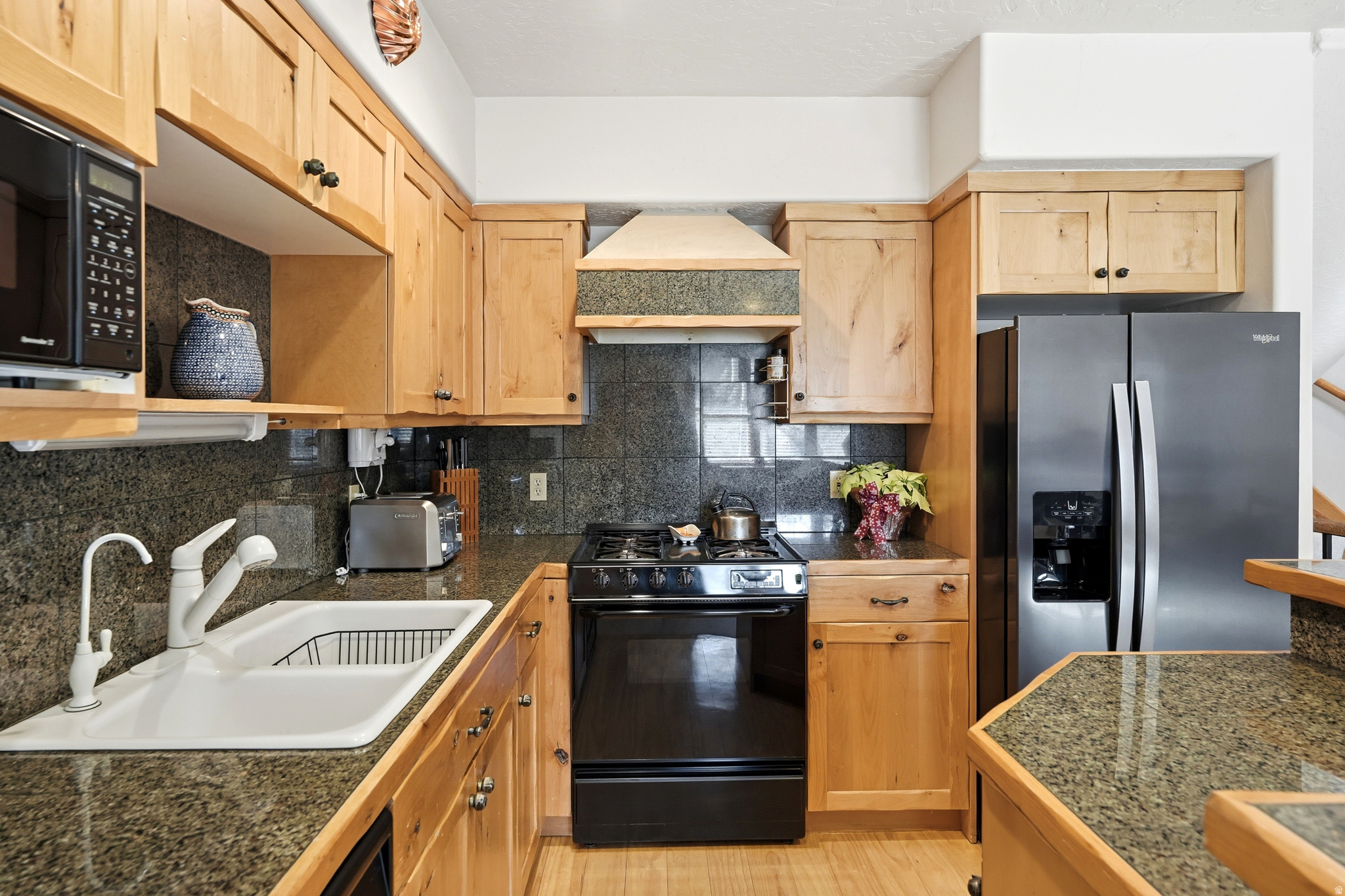 FOXGLOVE COTTAGES - Residential