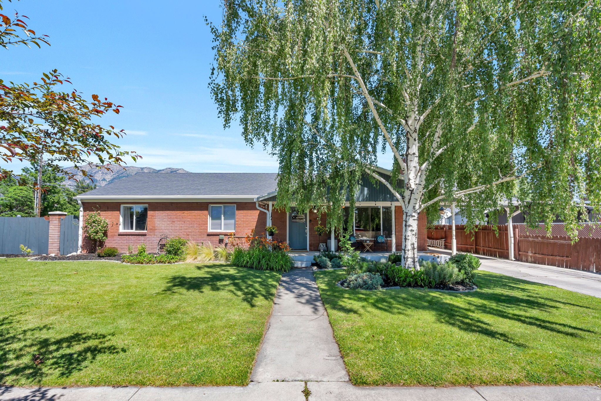 GRANDVIEW - Residential
