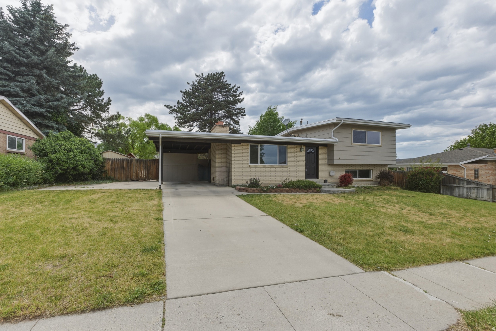 MEADOWS - Residential
