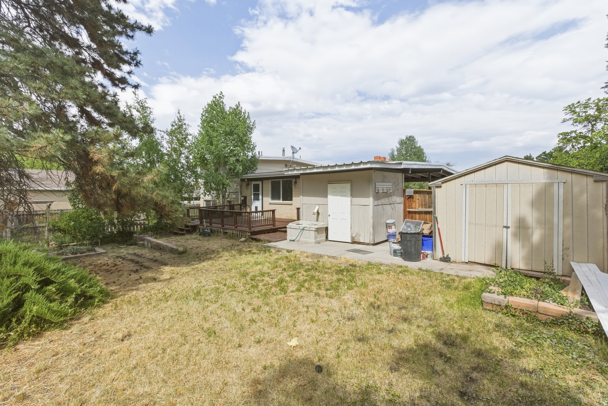 MEADOWS - Residential