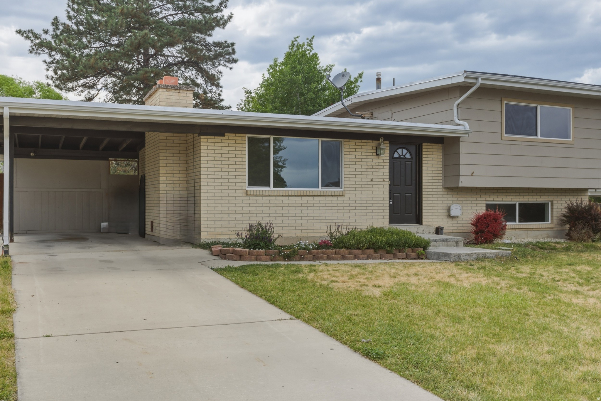 MEADOWS - Residential