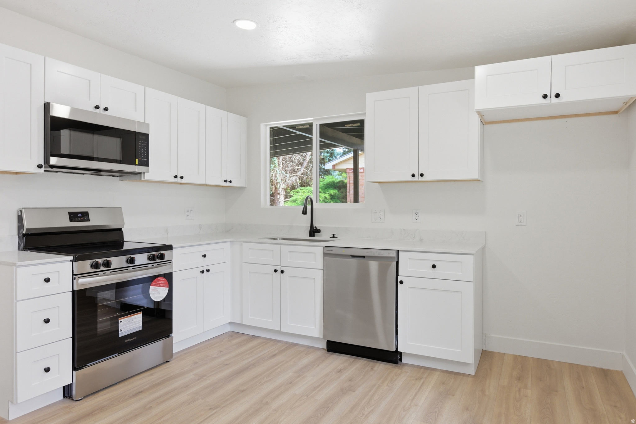 MEADOWS - Residential