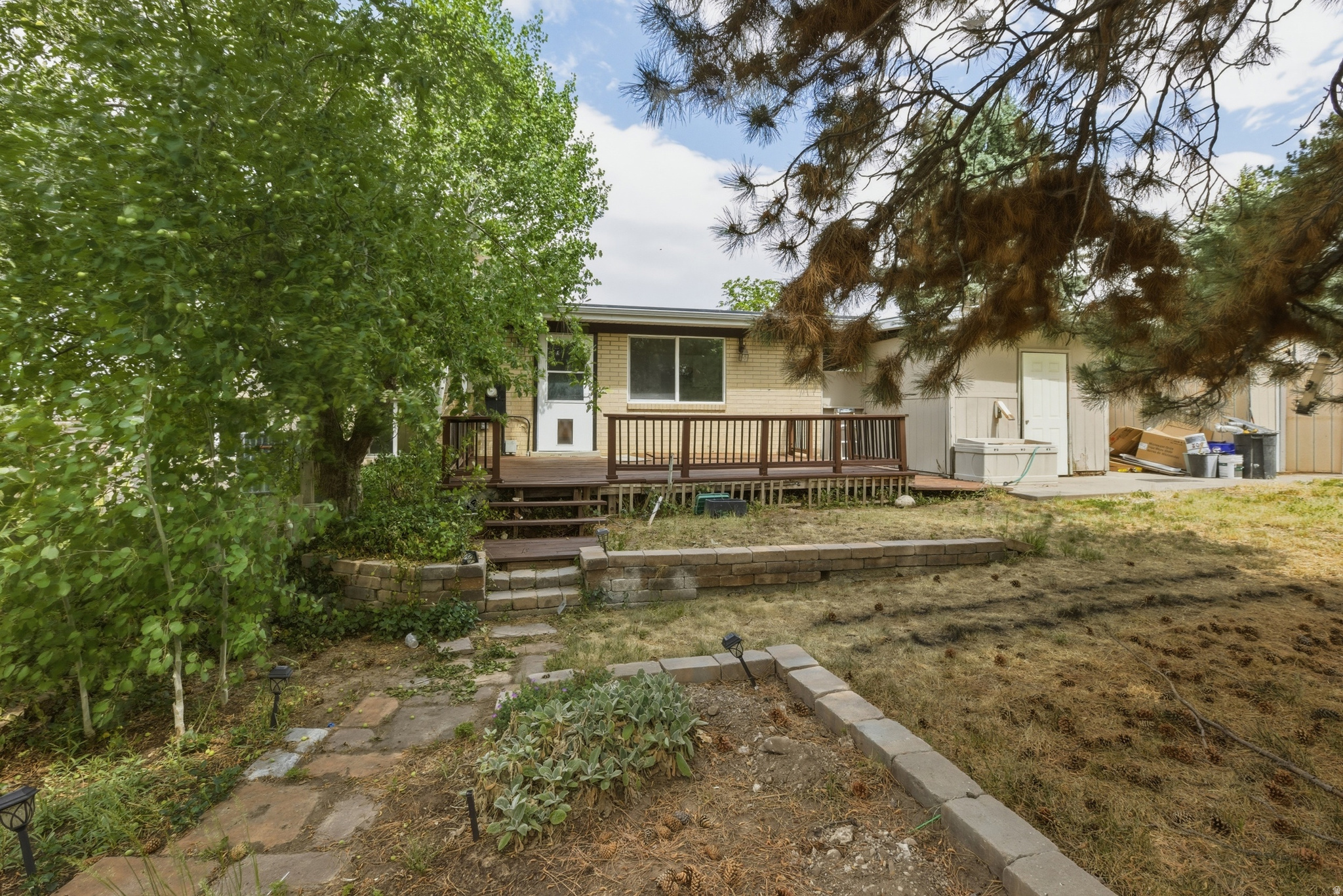 MEADOWS - Residential
