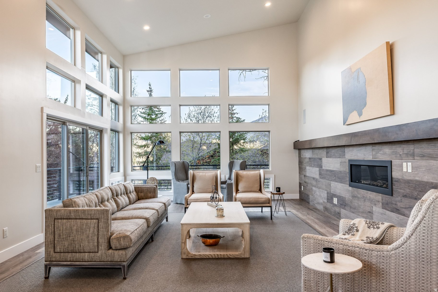 RIDGEVIEW - Residential
