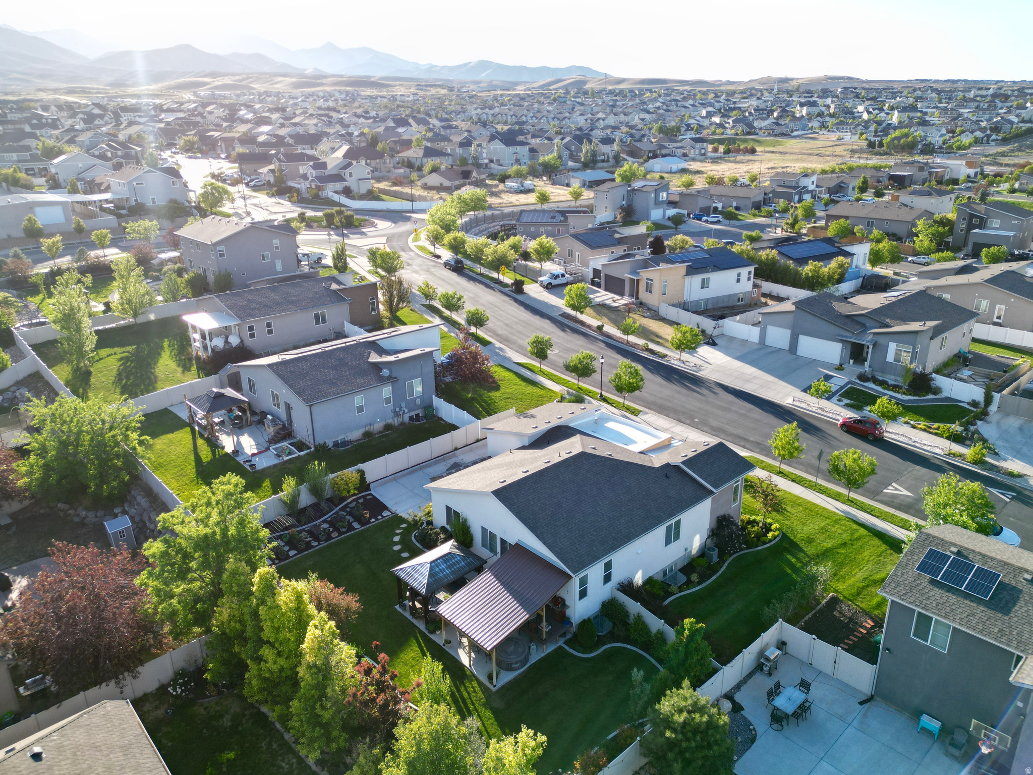 ENGLEFIELD HEIGHTS - Residential