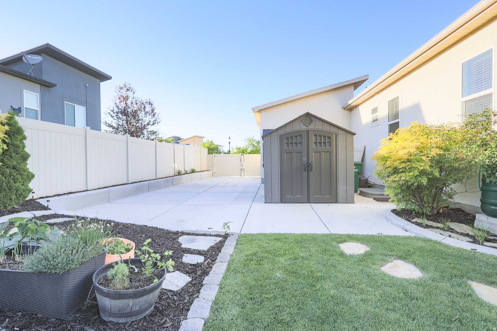 ENGLEFIELD HEIGHTS - Residential