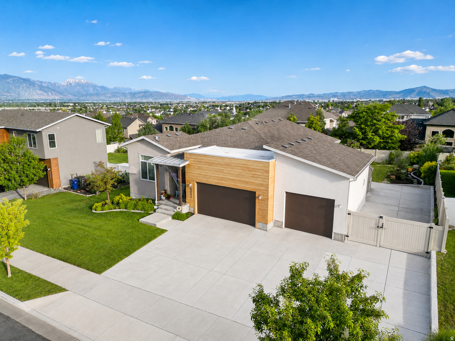ENGLEFIELD HEIGHTS - Residential