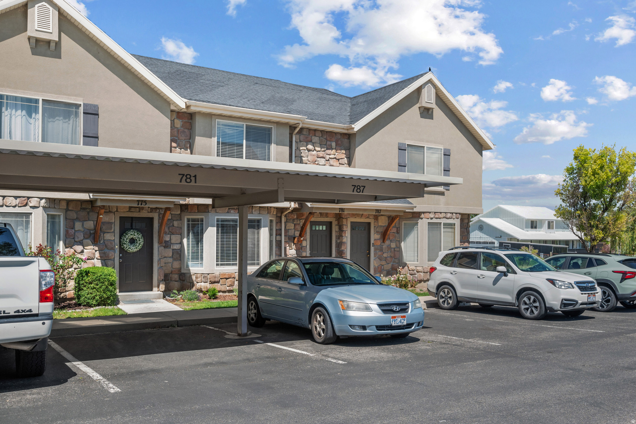 BLACK HORSE RUN - Residential
