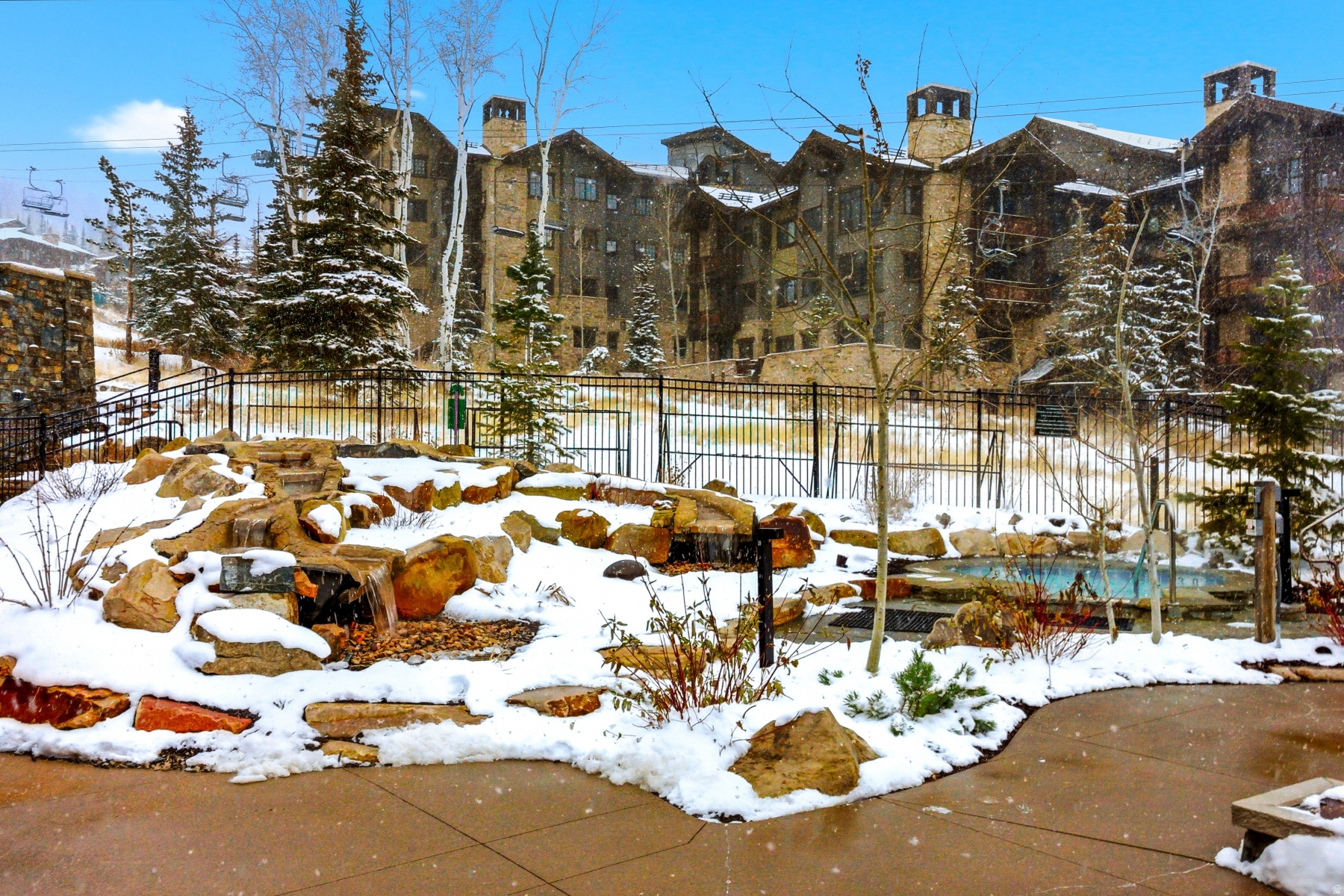 GRAND LODGE CONDO - Residential