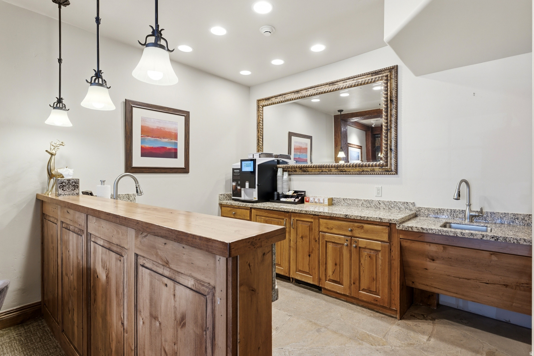 GRAND LODGE CONDO - Residential