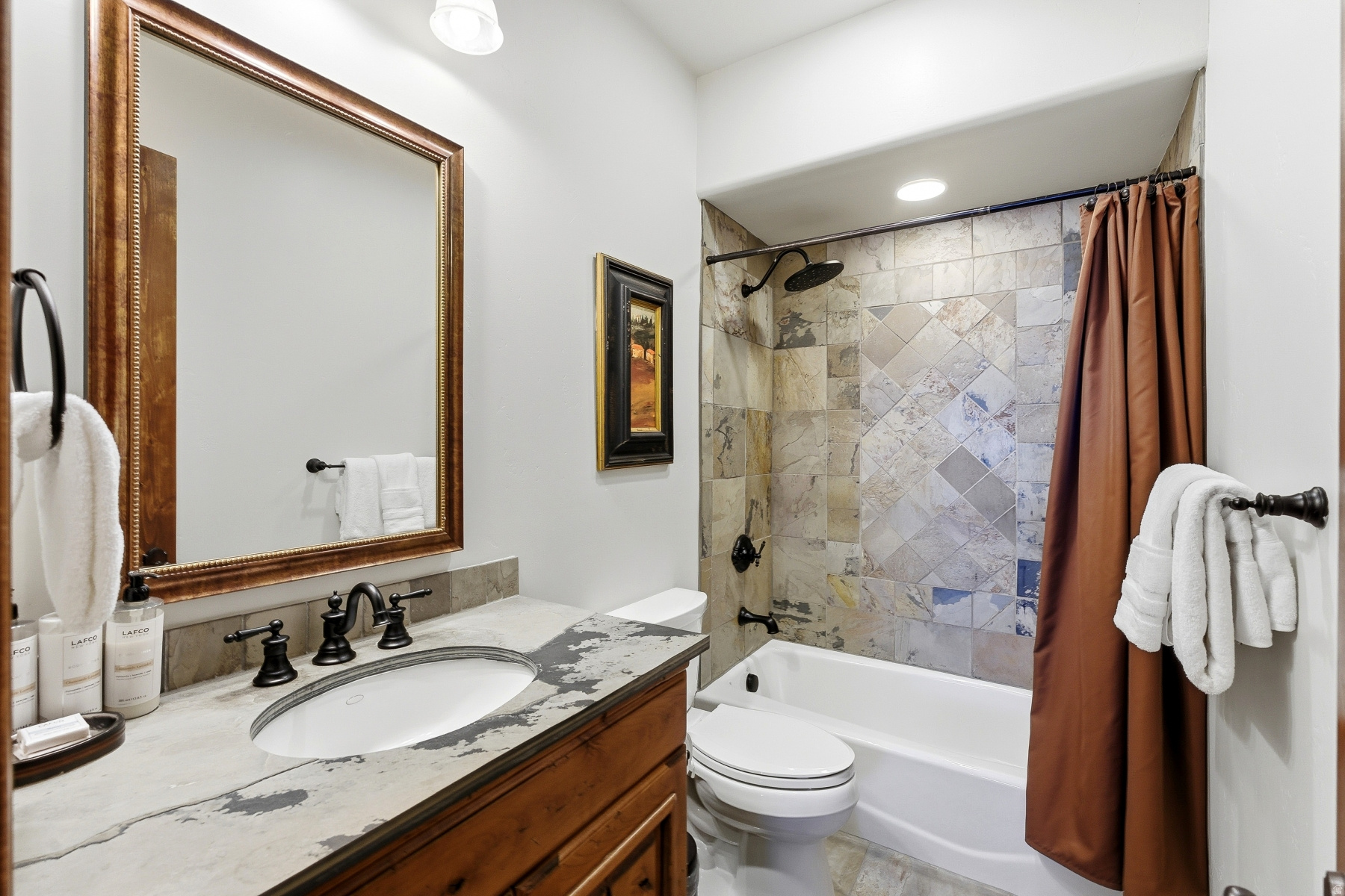 GRAND LODGE CONDO - Residential