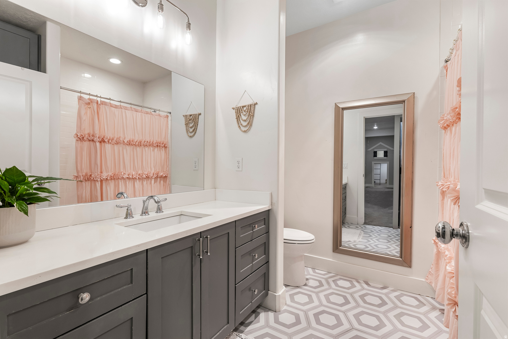 IVORY RIDGE PKEST421 - Residential