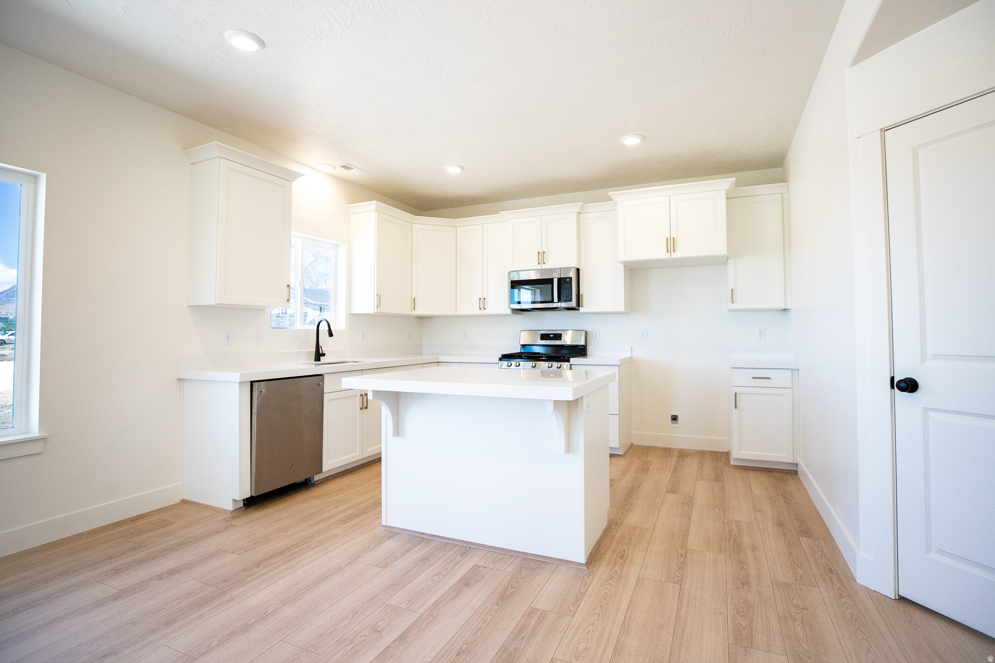 LOMOND HEIGHTS - Residential