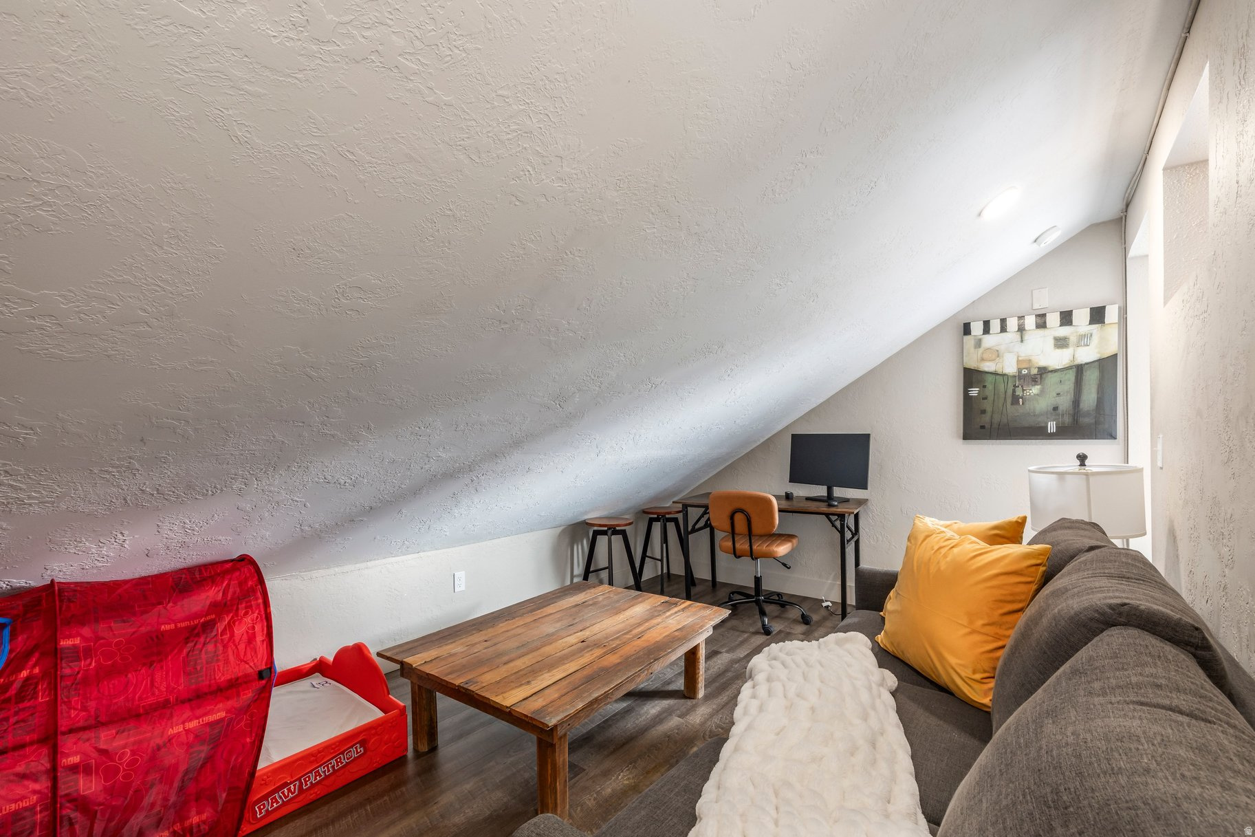 SILVERTOWN - Residential