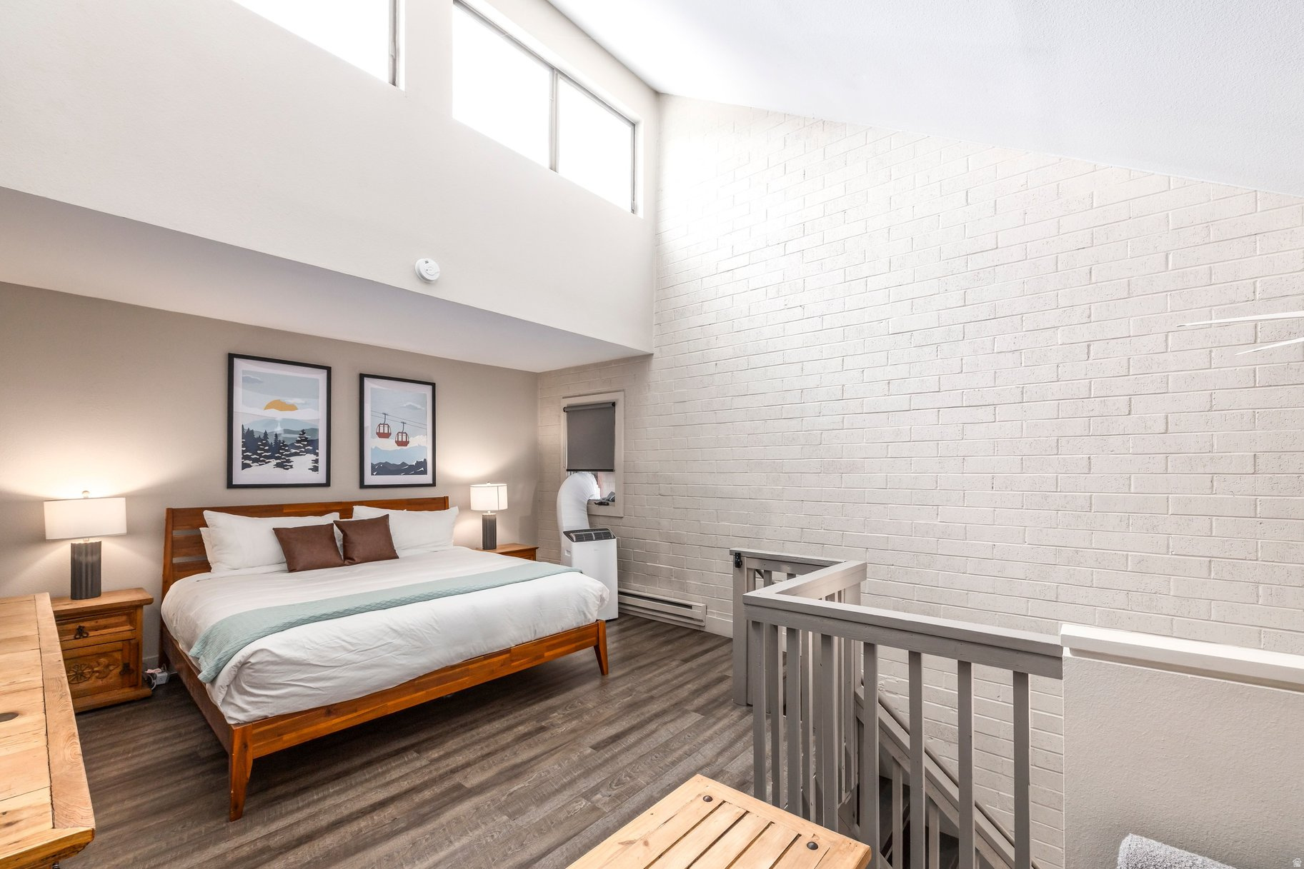 SILVERTOWN - Residential