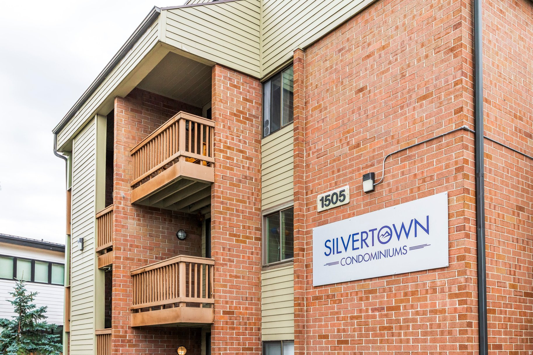 SILVERTOWN - Residential
