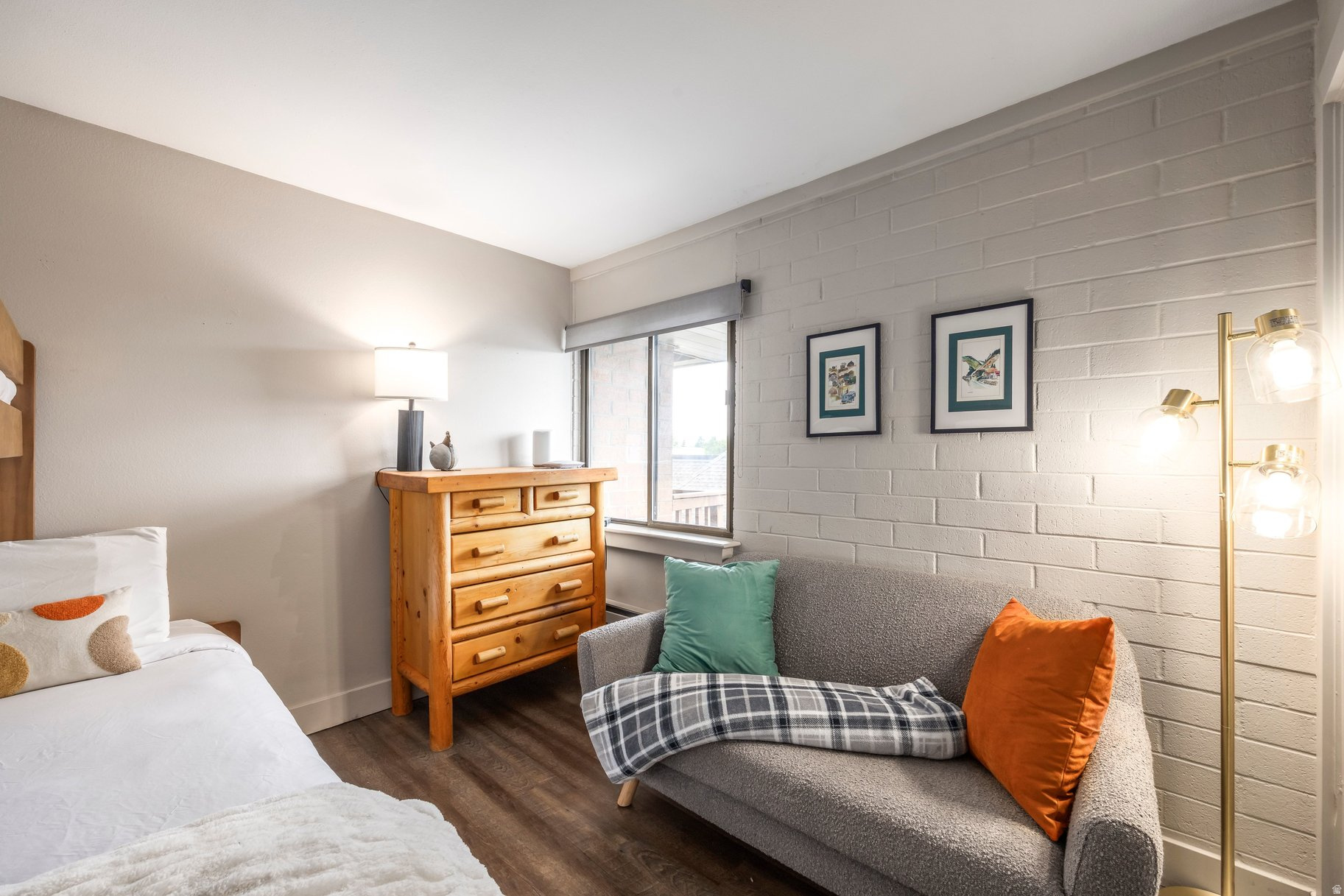SILVERTOWN - Residential