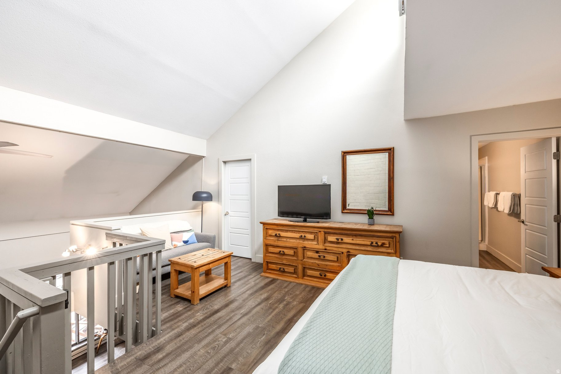 SILVERTOWN - Residential