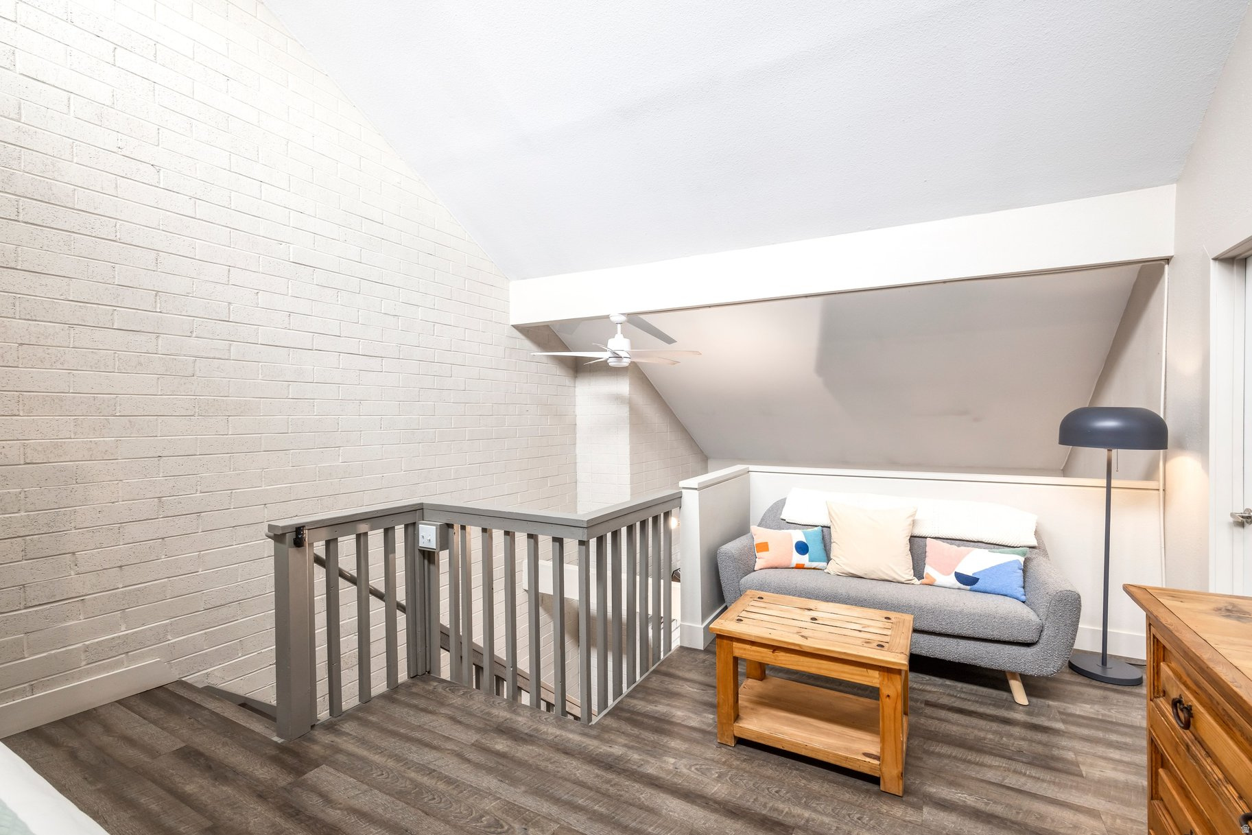 SILVERTOWN - Residential