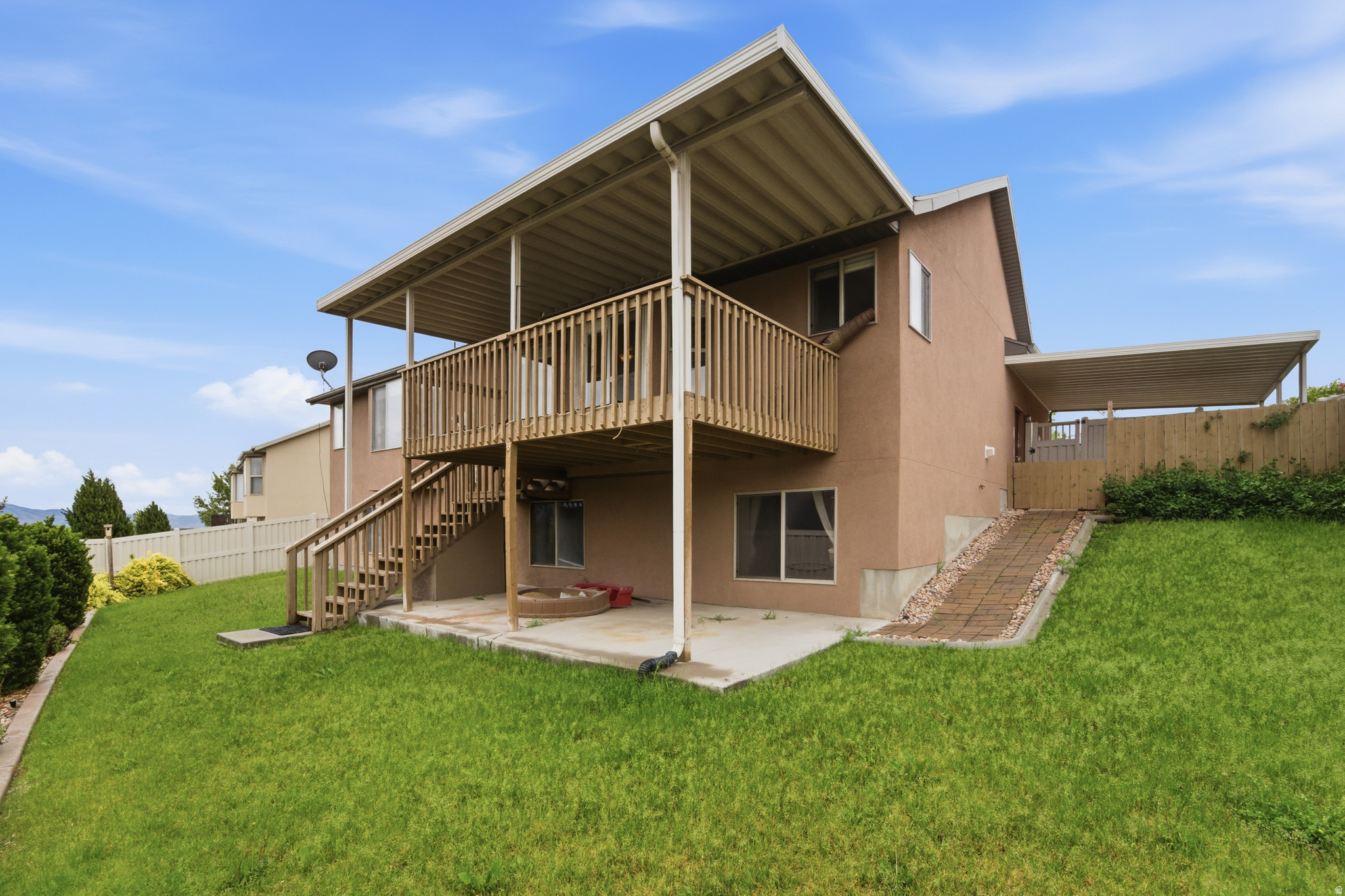 SIENA VISTA - Residential